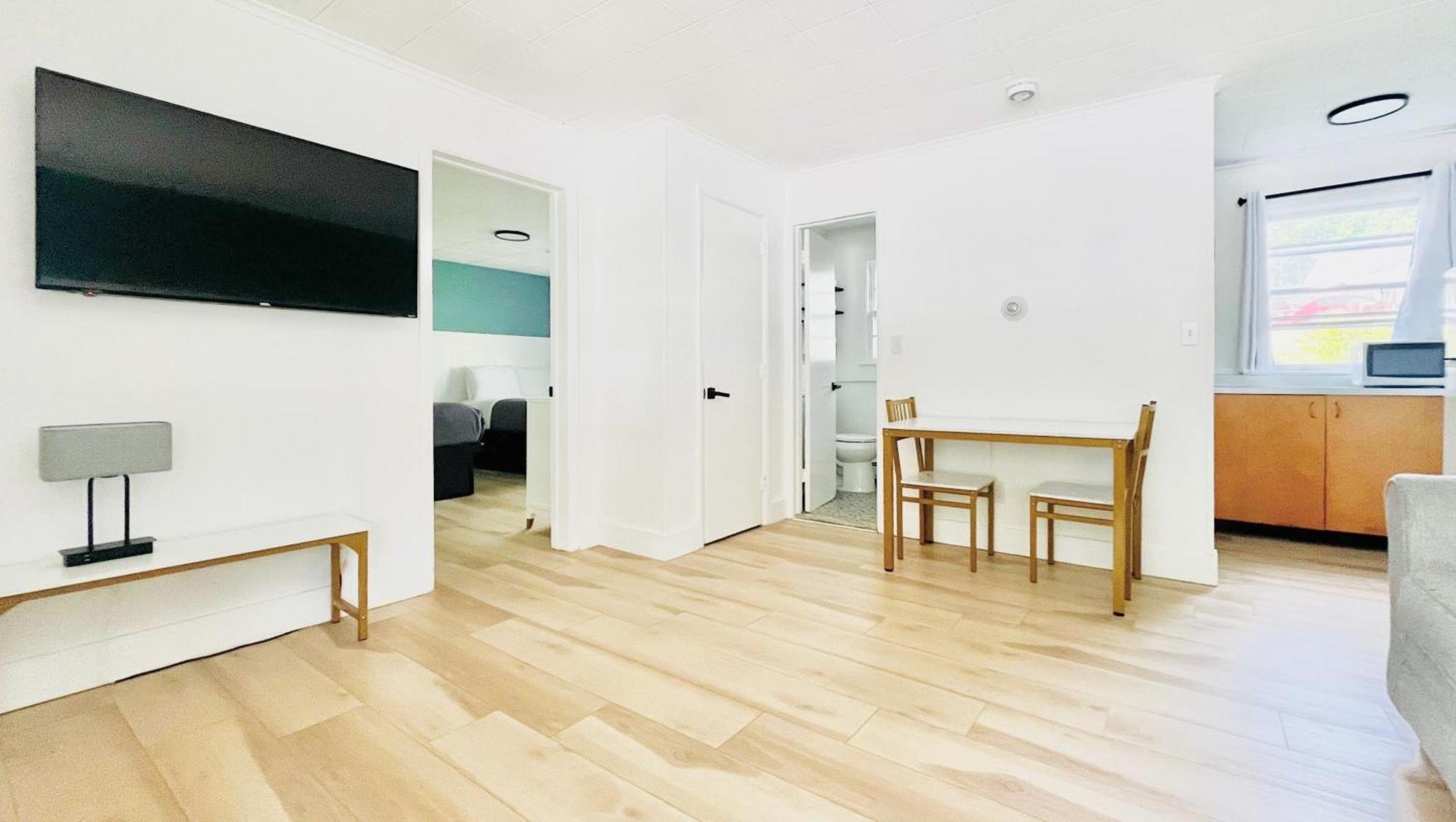 Motel Luzerne Lake Luzerne Екстер'єр фото