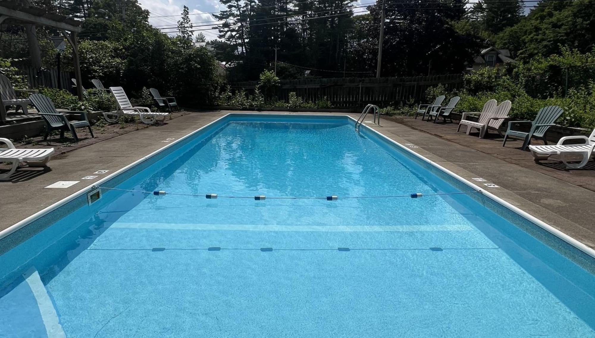 Motel Luzerne Lake Luzerne Екстер'єр фото